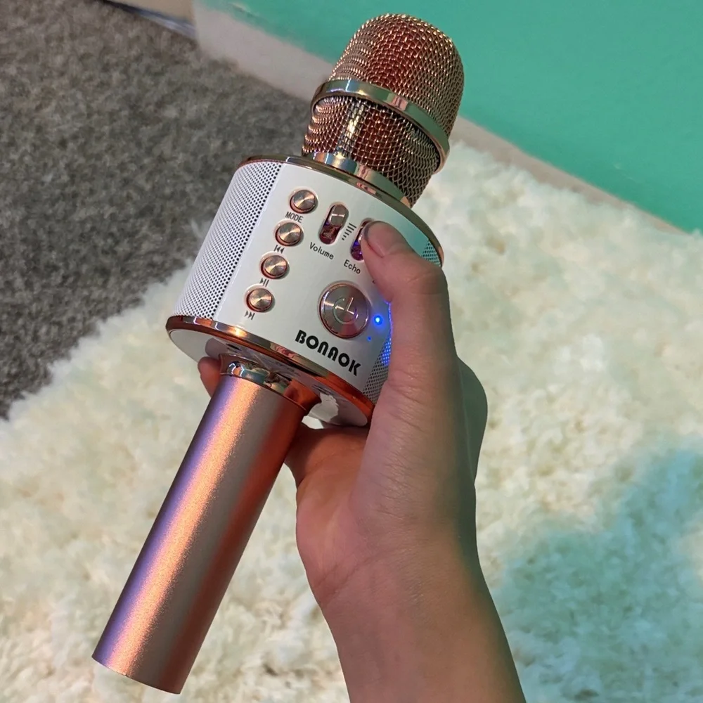 Rose Gold Wireless Karaoke Microphone
